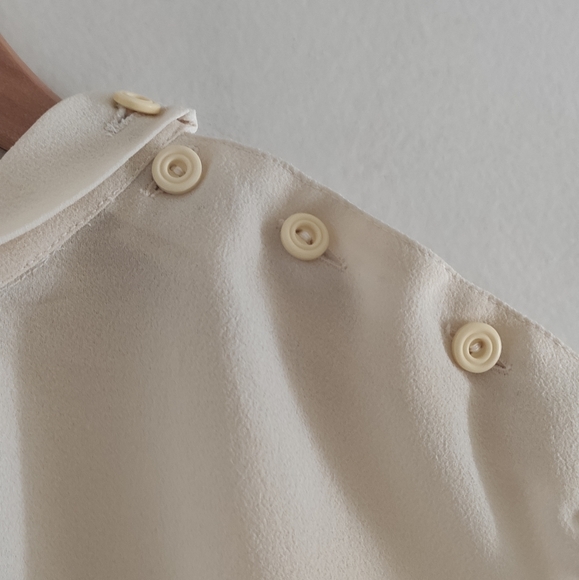 Vintage rollover collar blouse - Picture 14 of 14